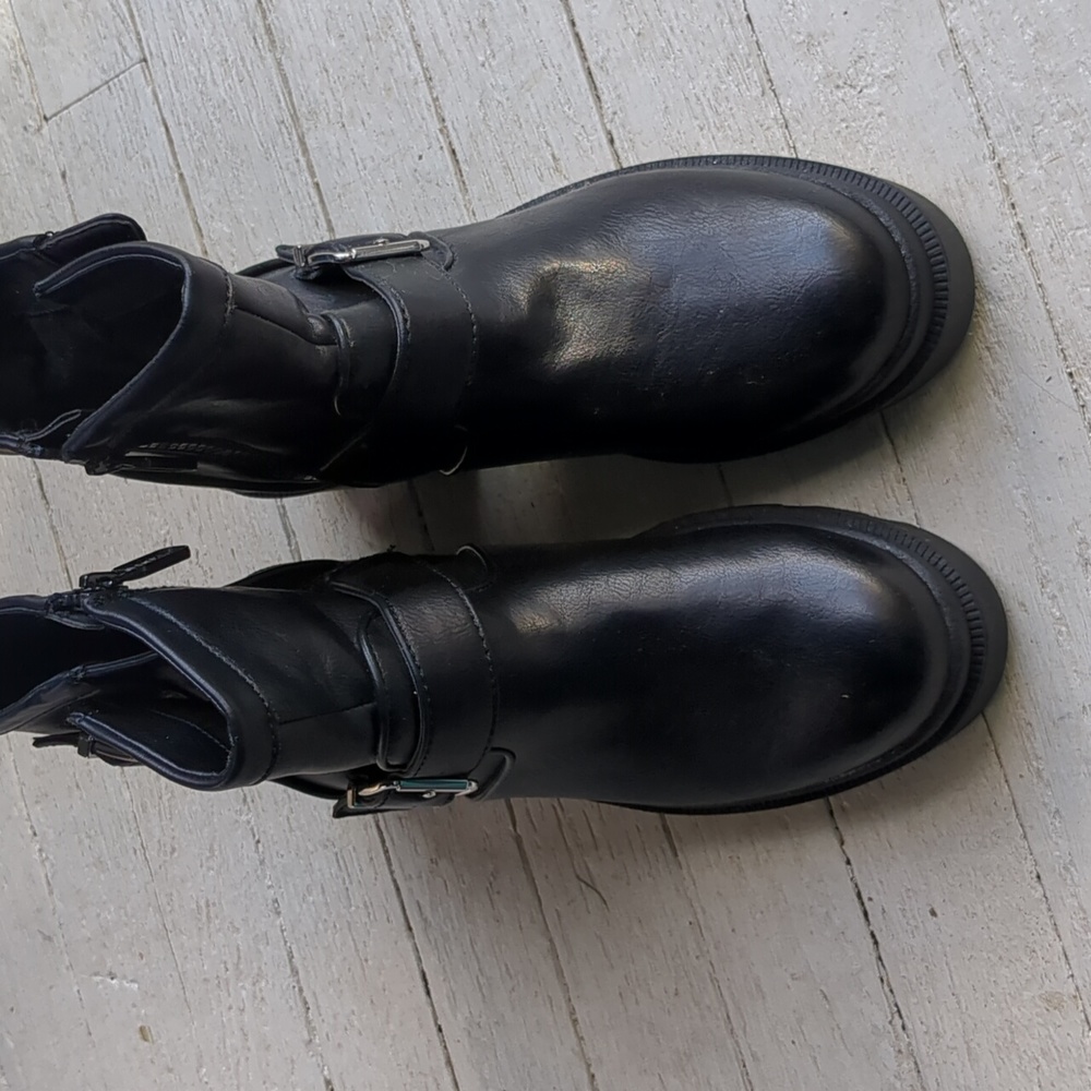 Circus chunky heel ankle boots black size 8
